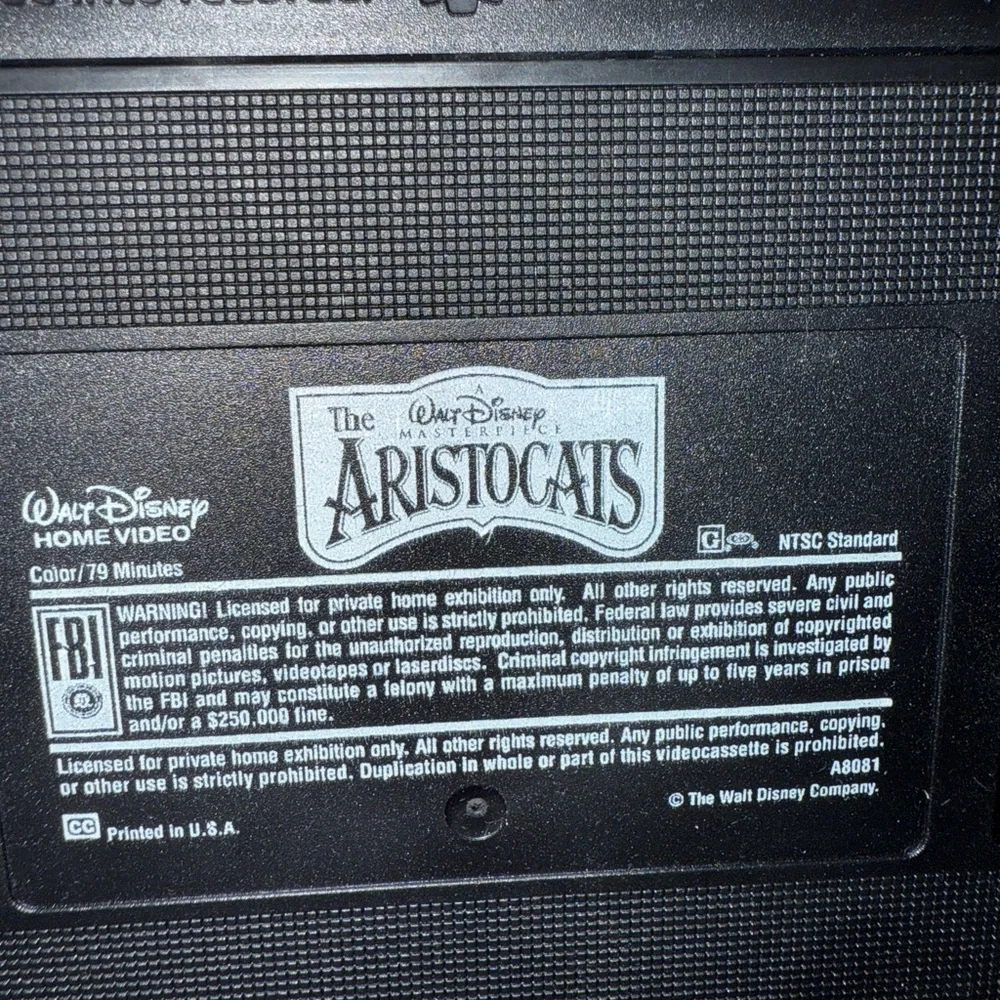 Disney The Aristocats VHS with Purple and White Cover Masterpiece Classic